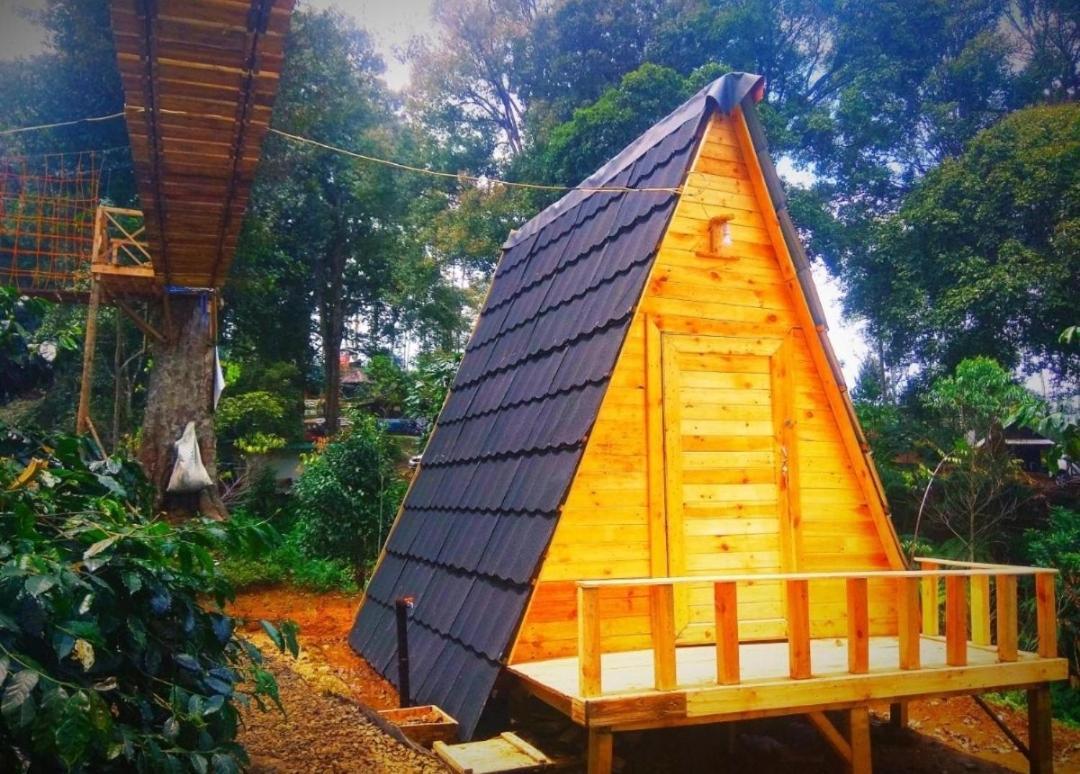 Penginapan Segitiga 2 Bandung Exteriör bild