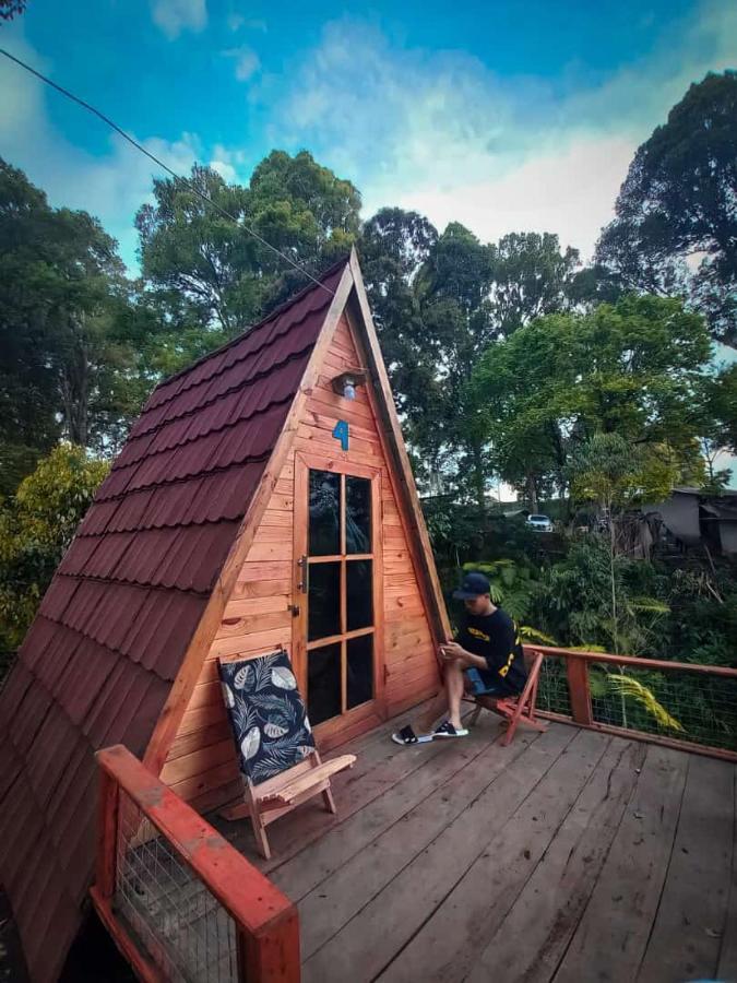 Penginapan Segitiga 2 Bandung Exteriör bild